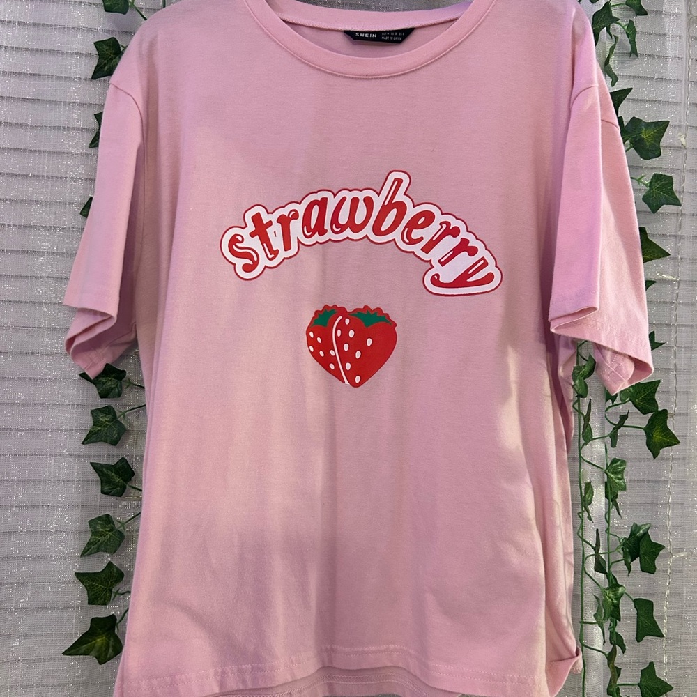 Strawberry Tee